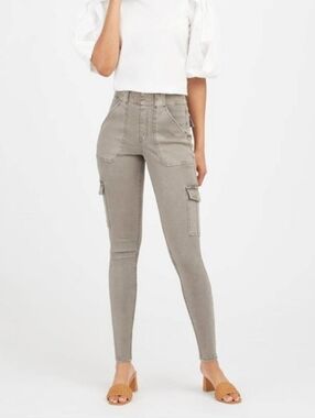 Spanx Stretch Twill Ankle Cargo Pants Size XL Light Gray High Waist Pull-On